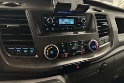 musta Ford Transit Custom 2020 kuva 16.