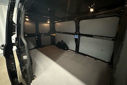 musta Ford Transit Custom 2020 kuva 19.