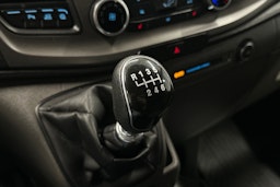 valkoinen Ford Transit Custom 2020 kuva 23.