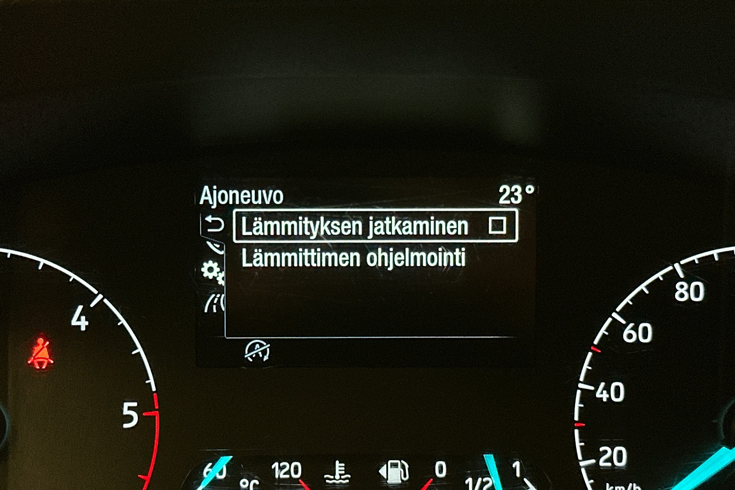 valkoinen Ford Transit Custom 2020 kuva 18.