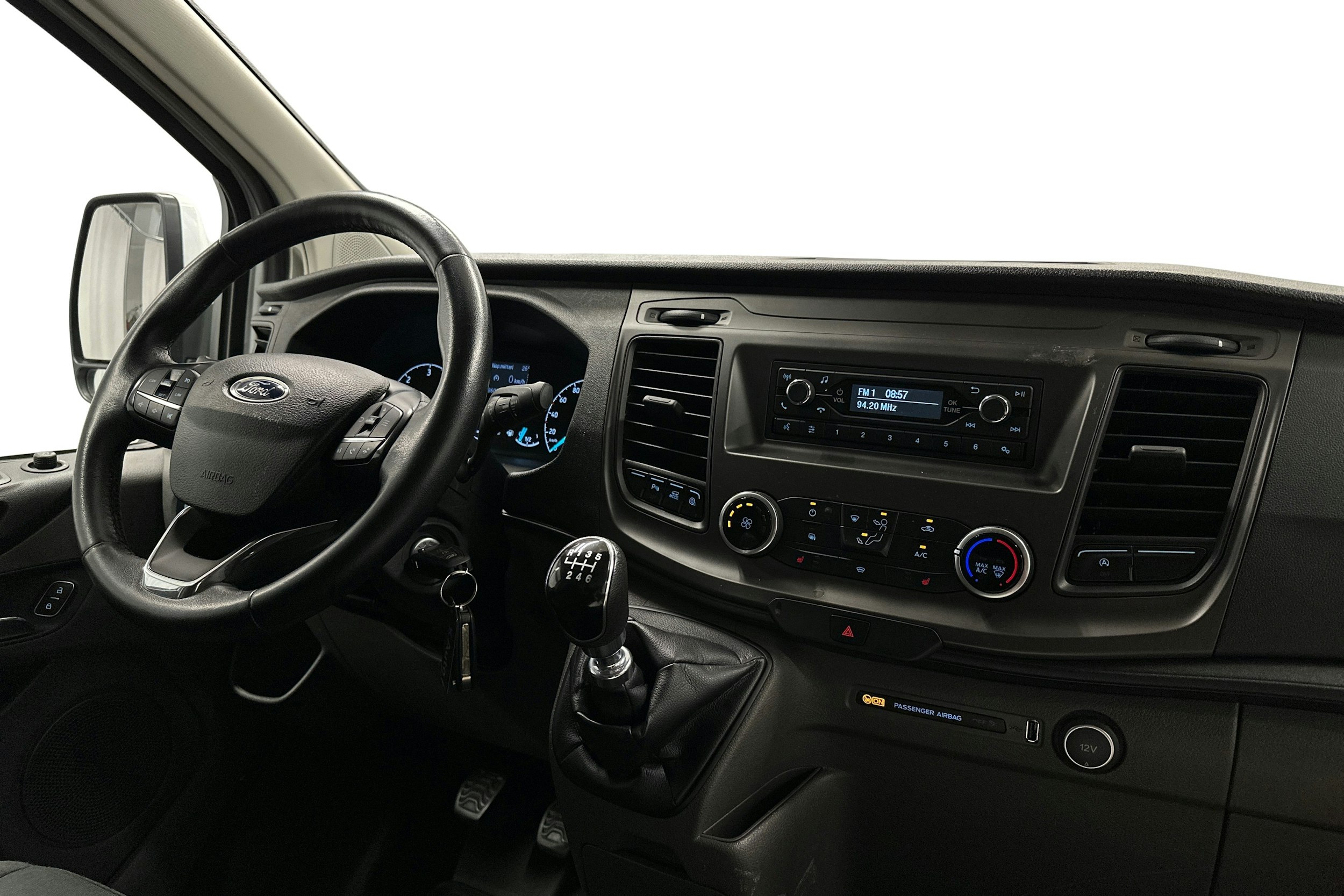 valkoinen Ford Transit Custom 2020 kuva 7.