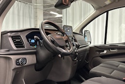 valkoinen Ford Transit Custom 2020 kuva 9.
