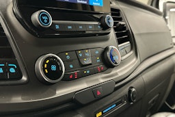 valkoinen Ford Transit Custom 2020 kuva 13.