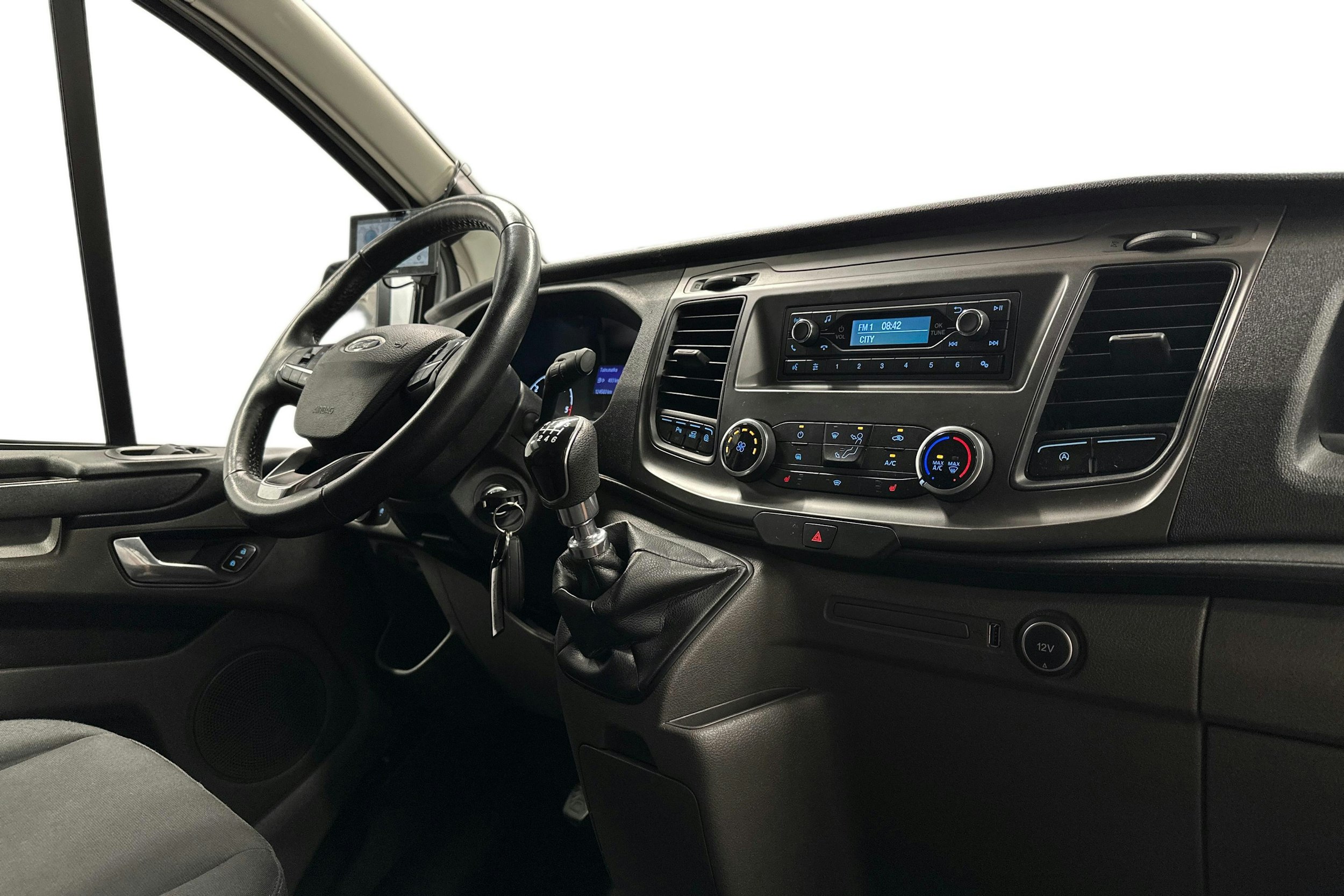 valkoinen Ford Transit Custom 2020 kuva 7.