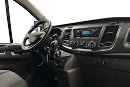 valkoinen Ford Transit Custom 2020 kuva 7.