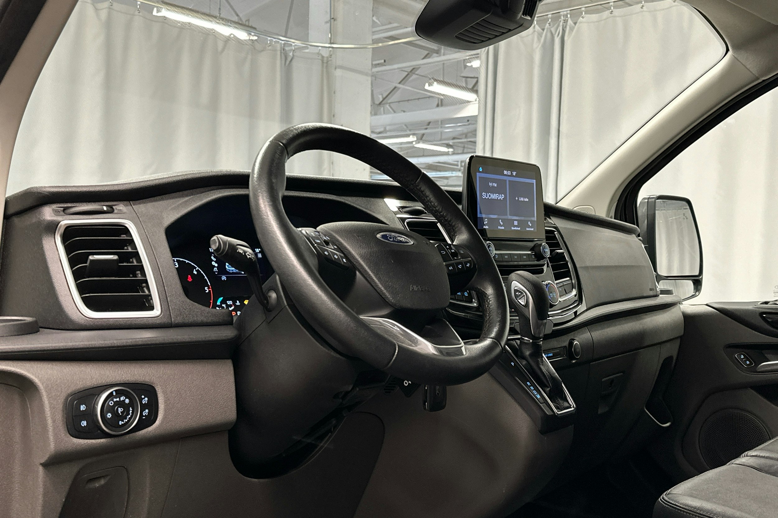 harmaa Ford Transit Custom 2020 kuva 6.