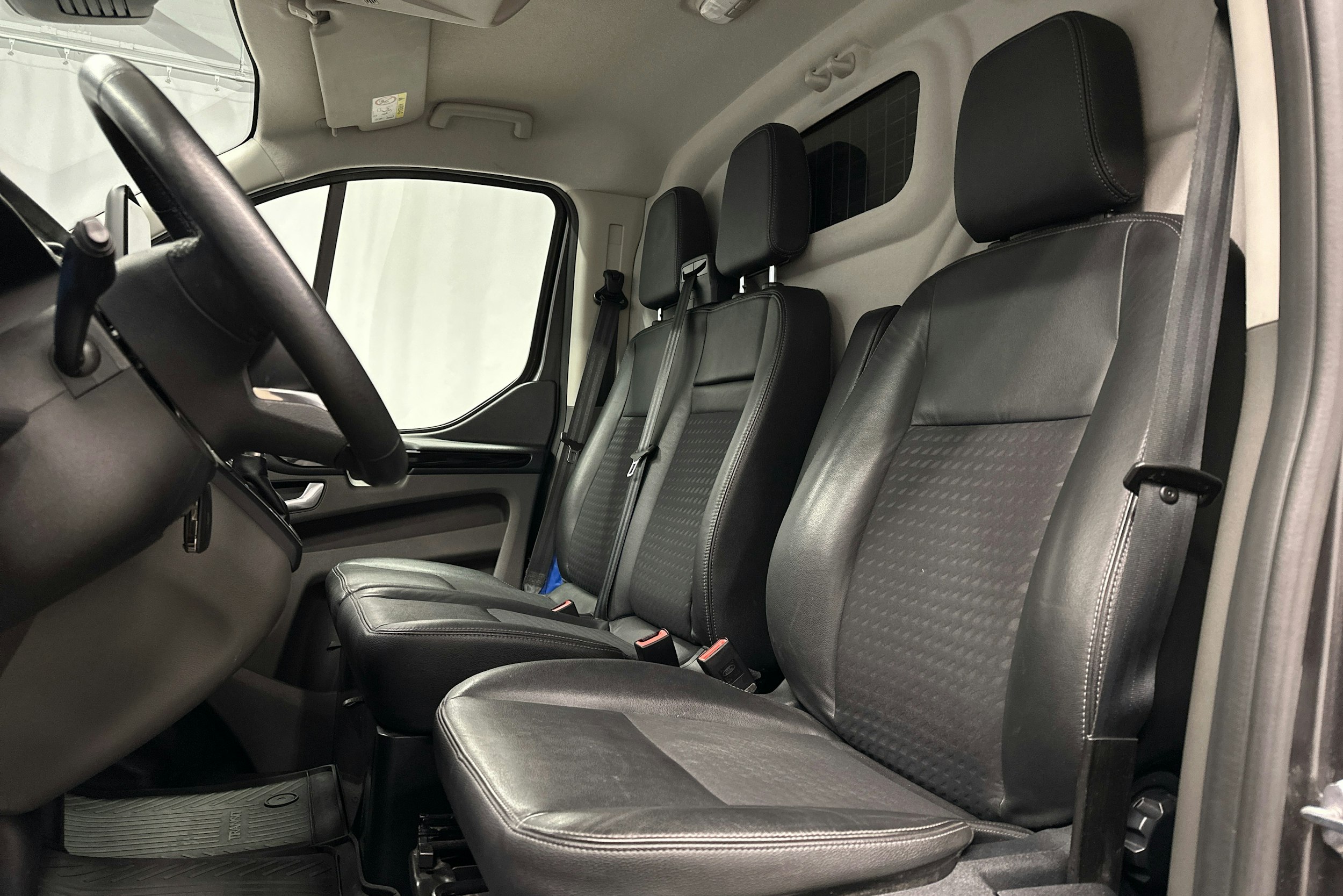 harmaa Ford Transit Custom 2020 kuva 7.