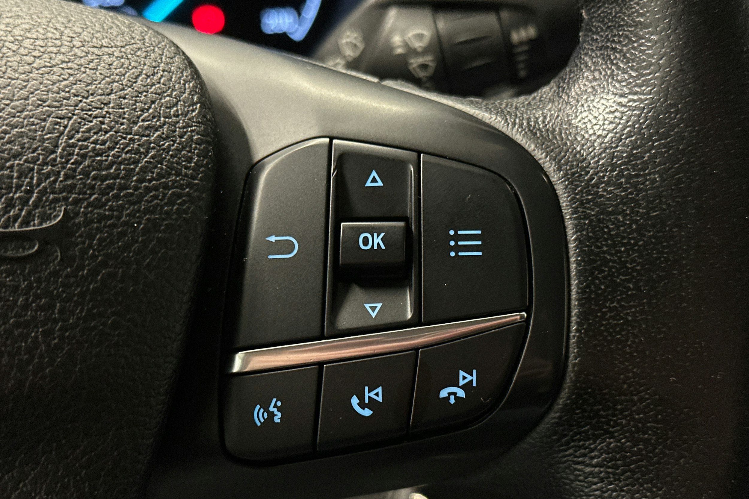 valkoinen Ford Transit Custom 2020 kuva 16.