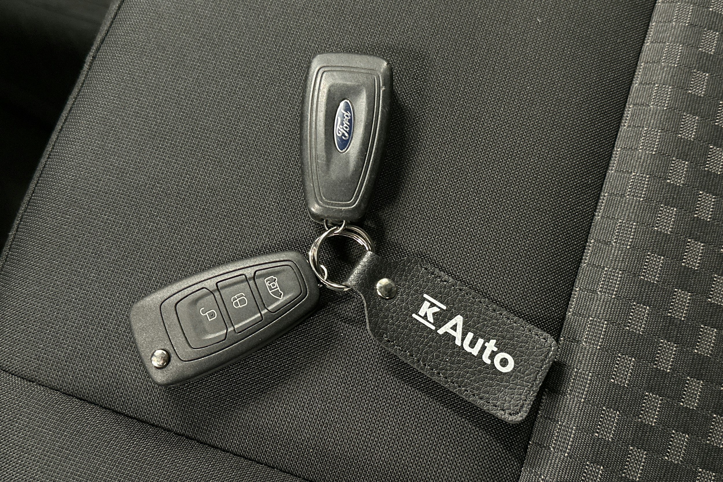 valkoinen Ford Transit Custom 2020 kuva 24.