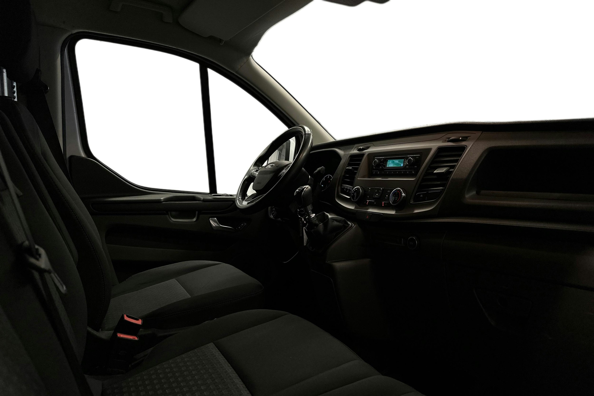 valkoinen Ford Transit Custom 2020 kuva 9.