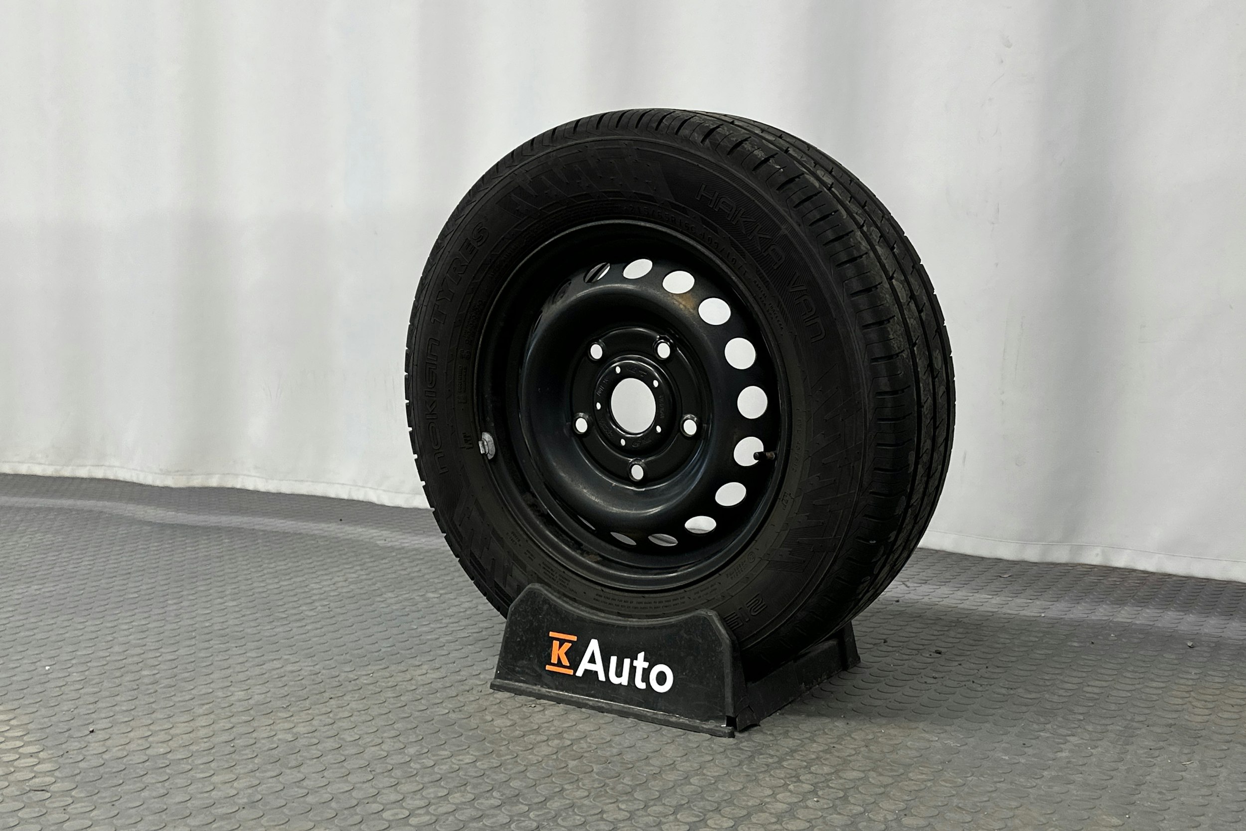 valkoinen Ford Transit Custom 2020 kuva 12.