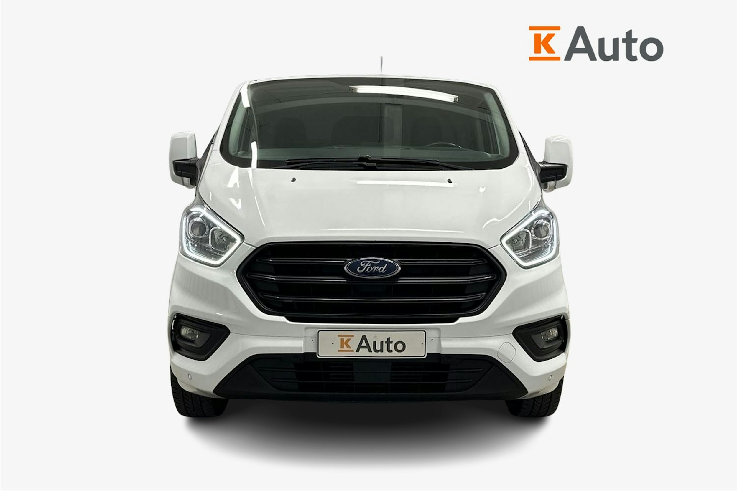valkoinen Ford Transit Custom 2020 kuva 4.