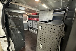 valkoinen Ford Transit Custom 2020 kuva 18.
