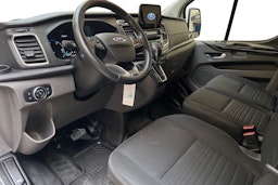 valkoinen Ford Transit Custom 2020 kuva 7.