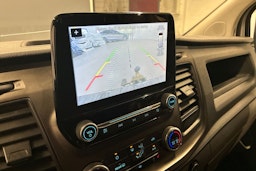 Valkoinen Ford Transit Custom 2020 kuva 11.