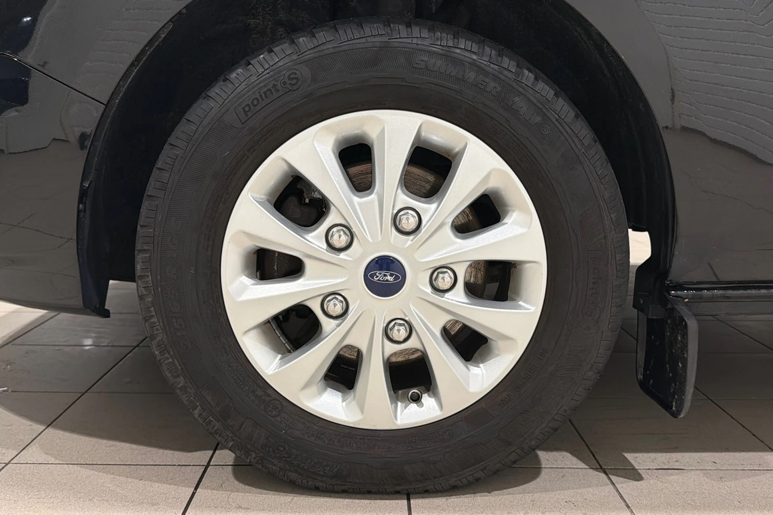 musta Ford Transit Custom 2020 kuva 13.