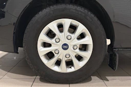 musta Ford Transit Custom 2020 kuva 13.