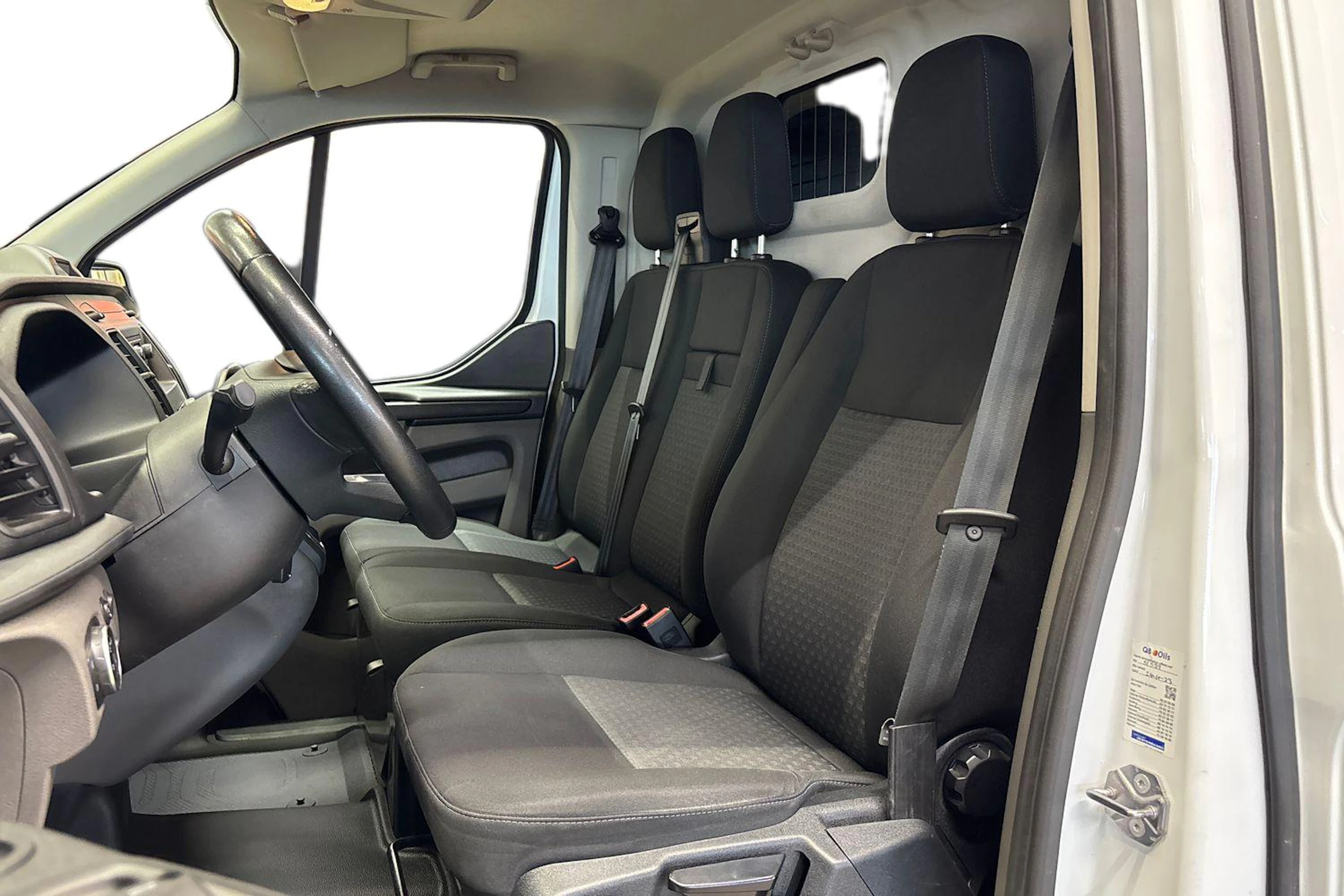 valkoinen Ford Transit Custom 2020 kuva 8.