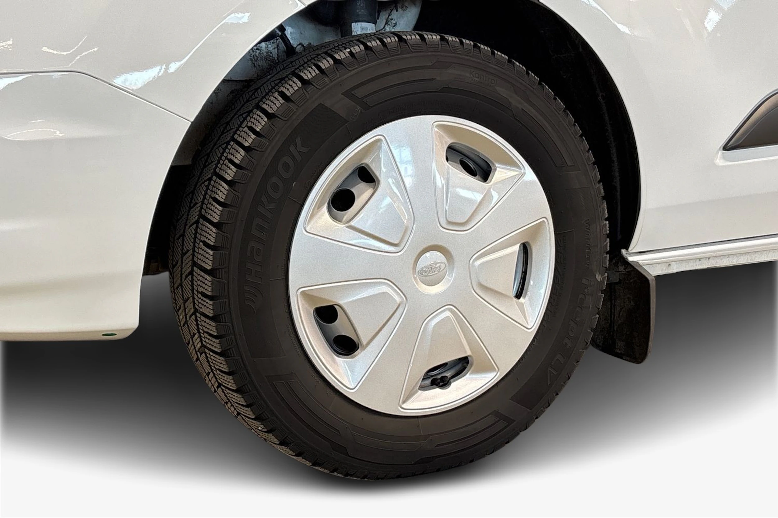 valkoinen Ford Transit Custom 2020 kuva 12.