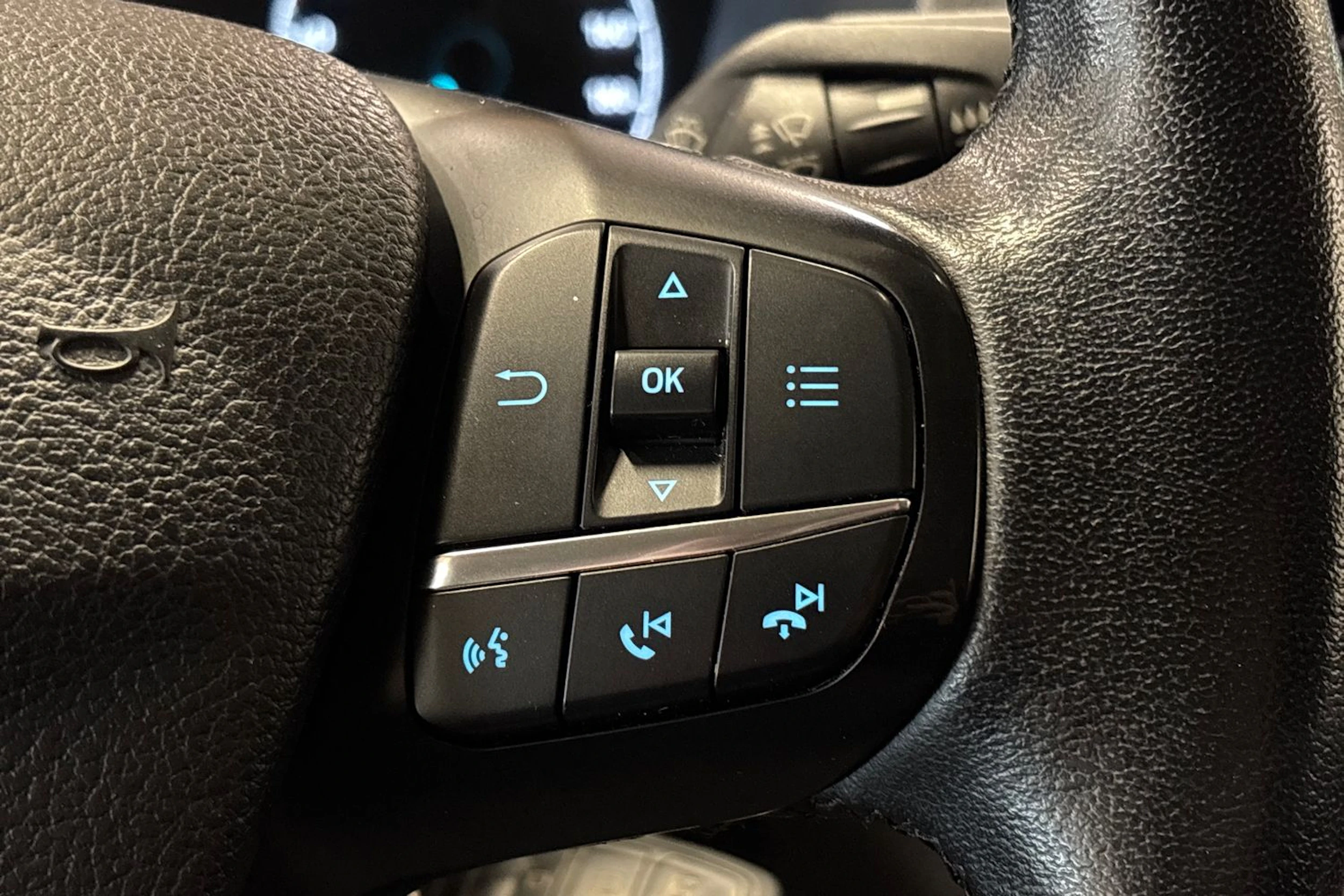 valkoinen Ford Transit Custom 2020 kuva 17.