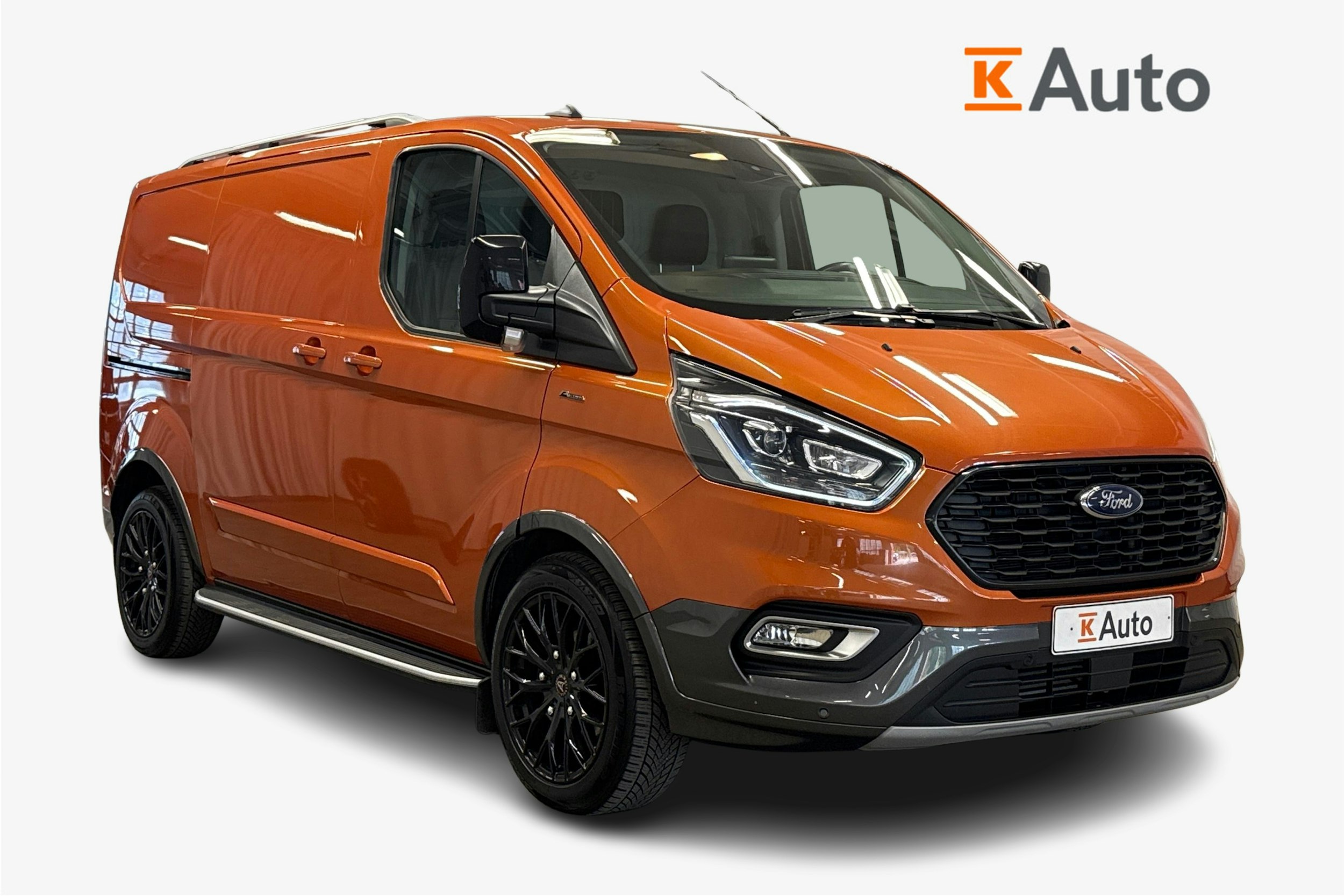 oranssi Ford Transit Custom 2021 kuva 1.