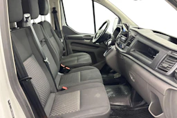 valkoinen Ford Transit Custom 2021 kuva 11.