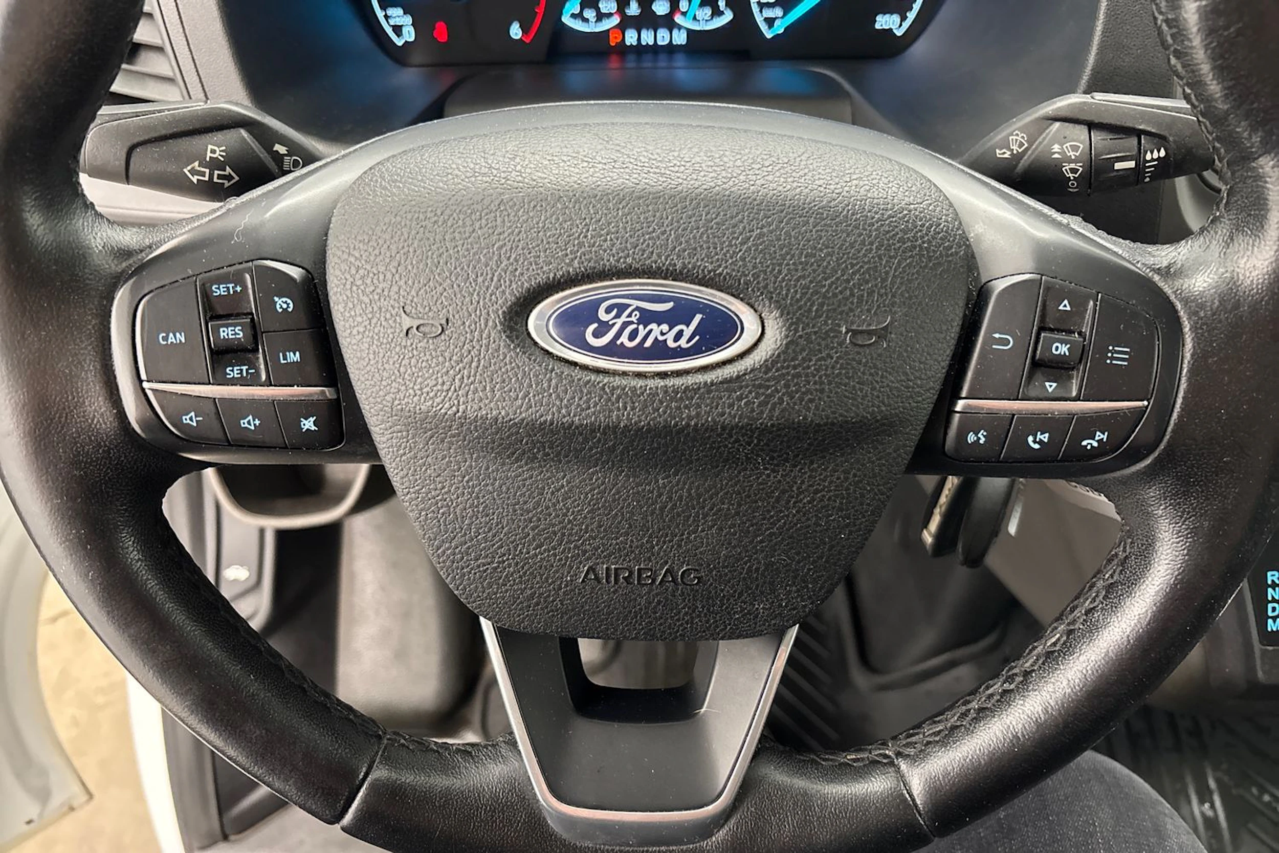 valkoinen Ford Transit Custom 2021 kuva 23.