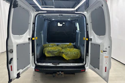 valkoinen Ford Transit Custom 2021 kuva 18.