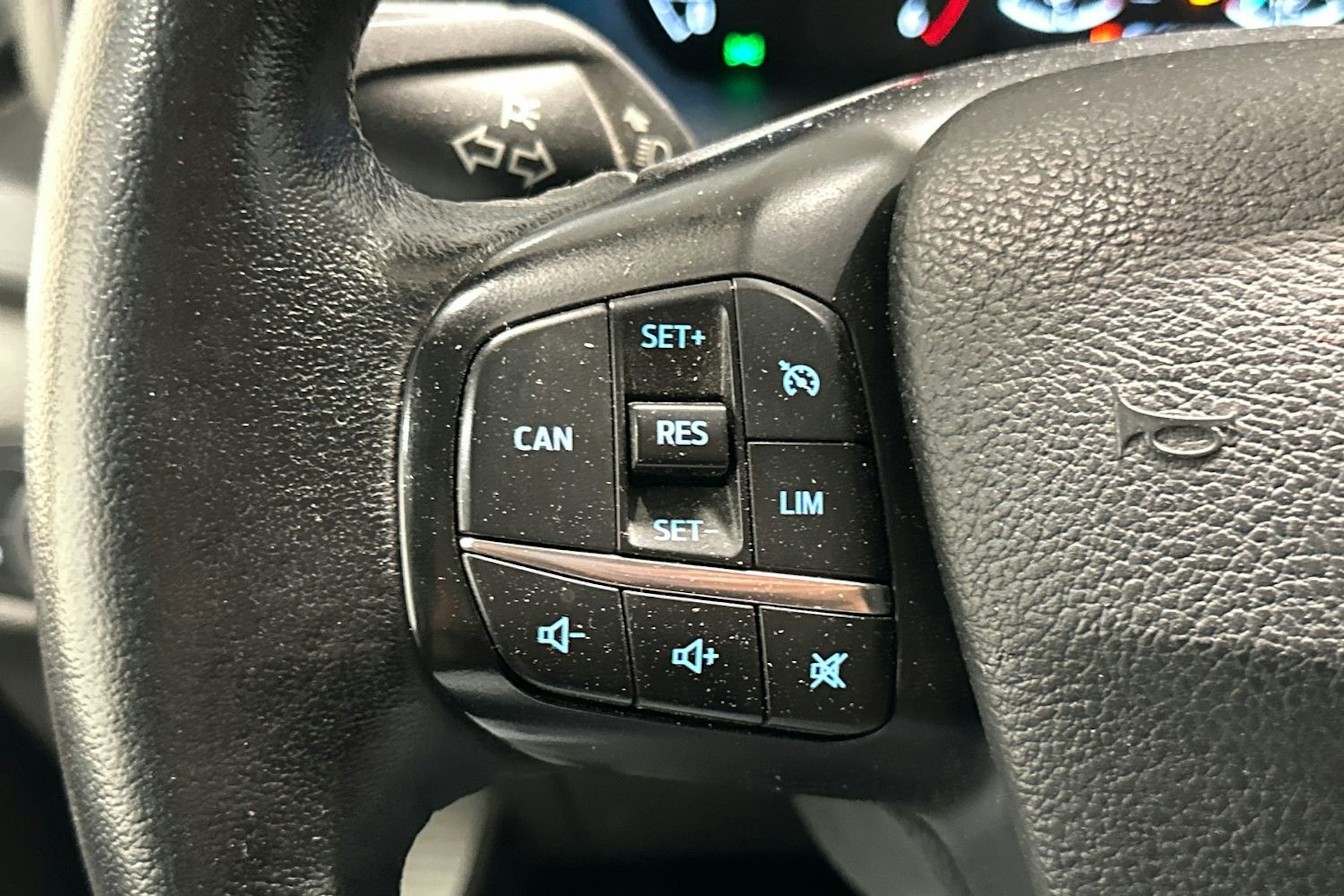Musta Ford Transit Custom 2021 kuva 16.