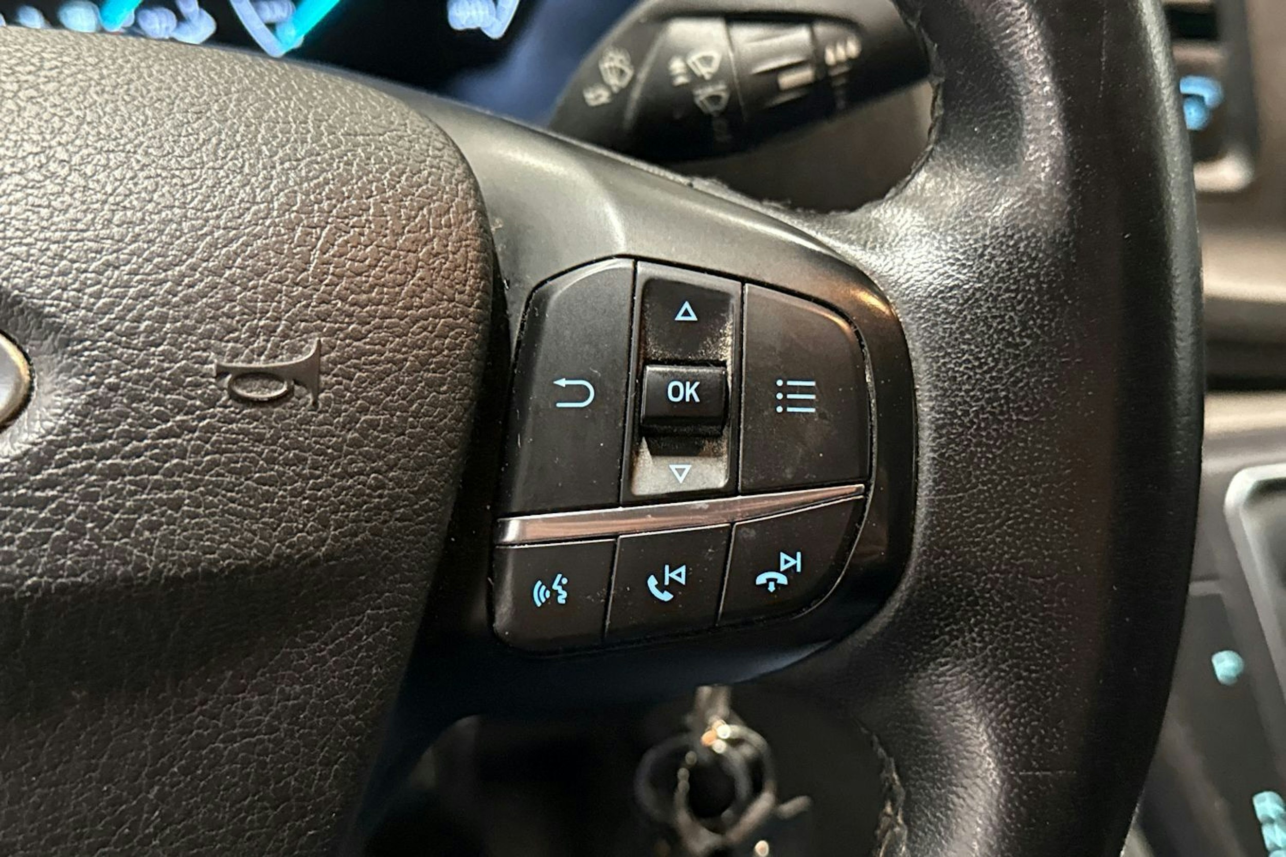 musta Ford Transit Custom 2021 kuva 17.