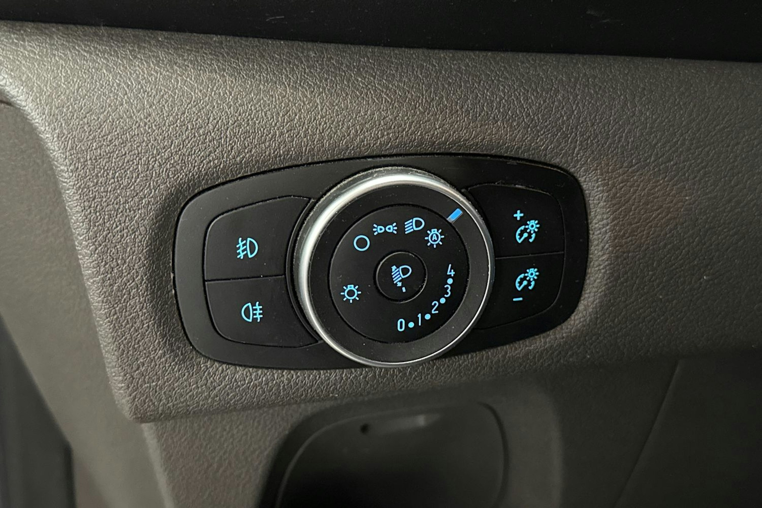 musta Ford Transit Custom 2021 kuva 19.