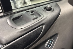 musta Ford Transit Custom 2021 kuva 20.