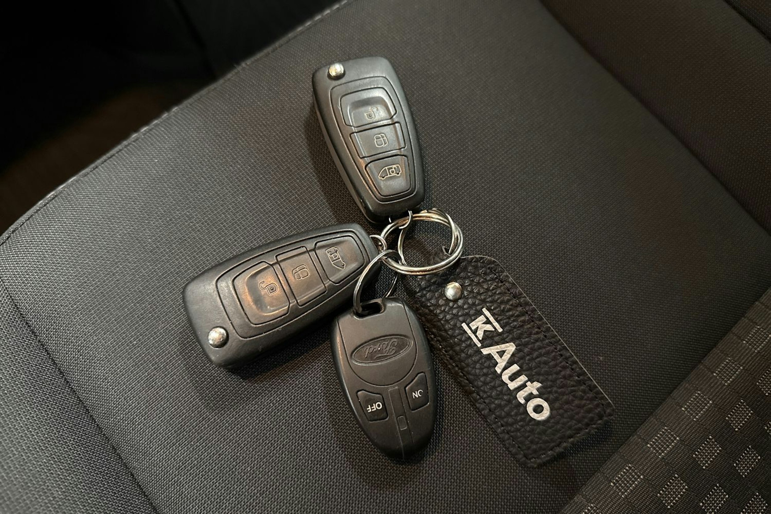 musta Ford Transit Custom 2021 kuva 24.