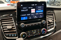 valkoinen Ford Transit Custom 2021 kuva 17.