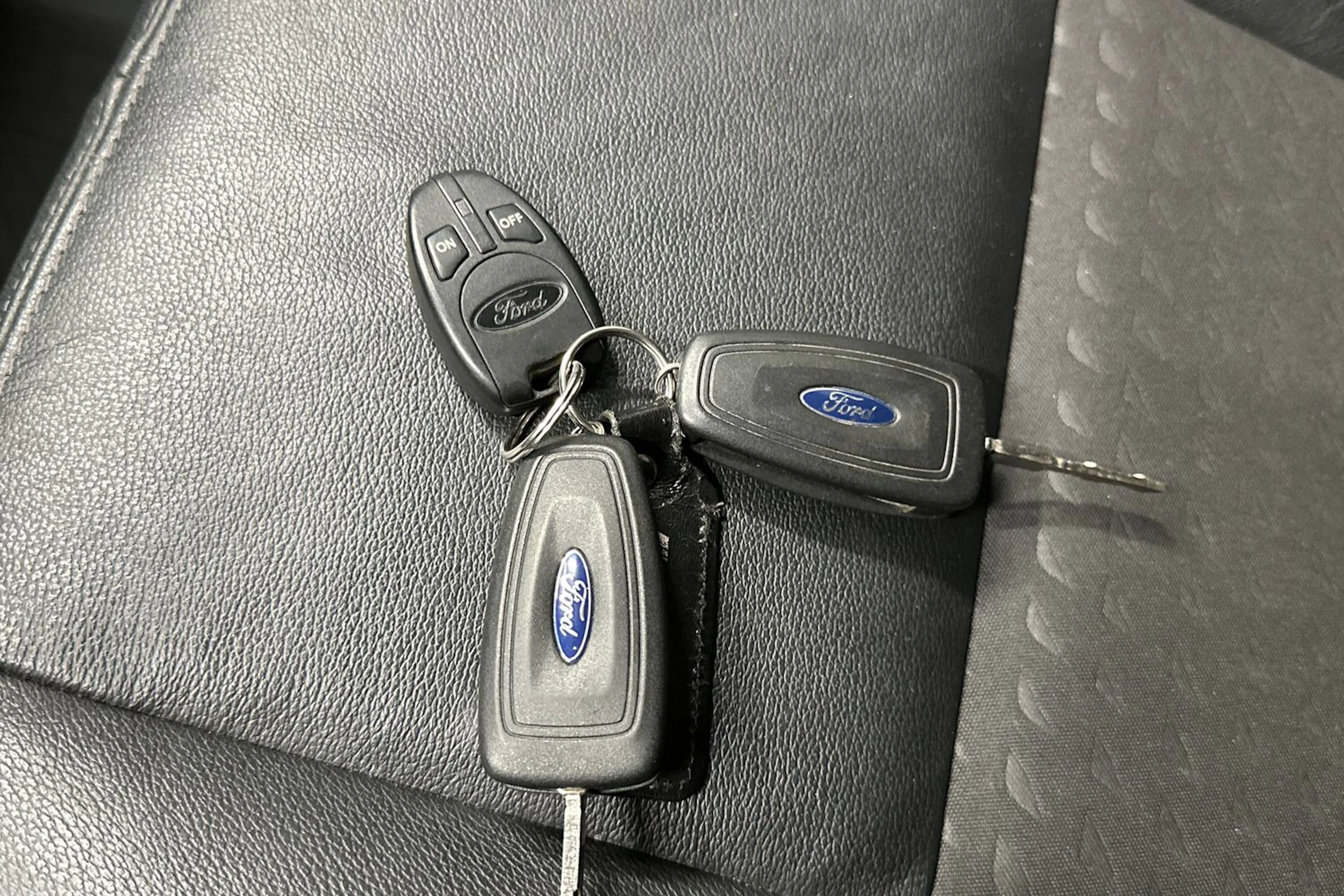 valkoinen Ford Transit Custom 2021 kuva 19.