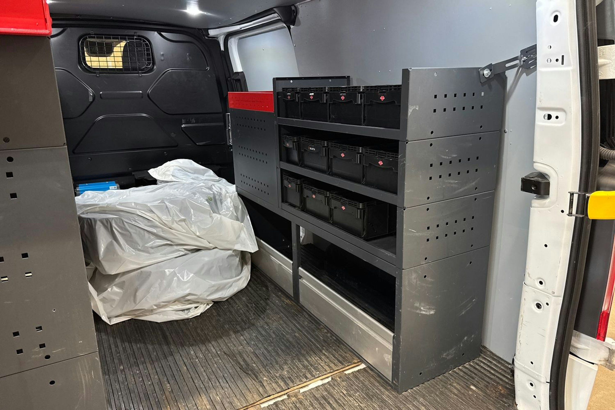valkoinen Ford Transit Custom 2021 kuva 23.