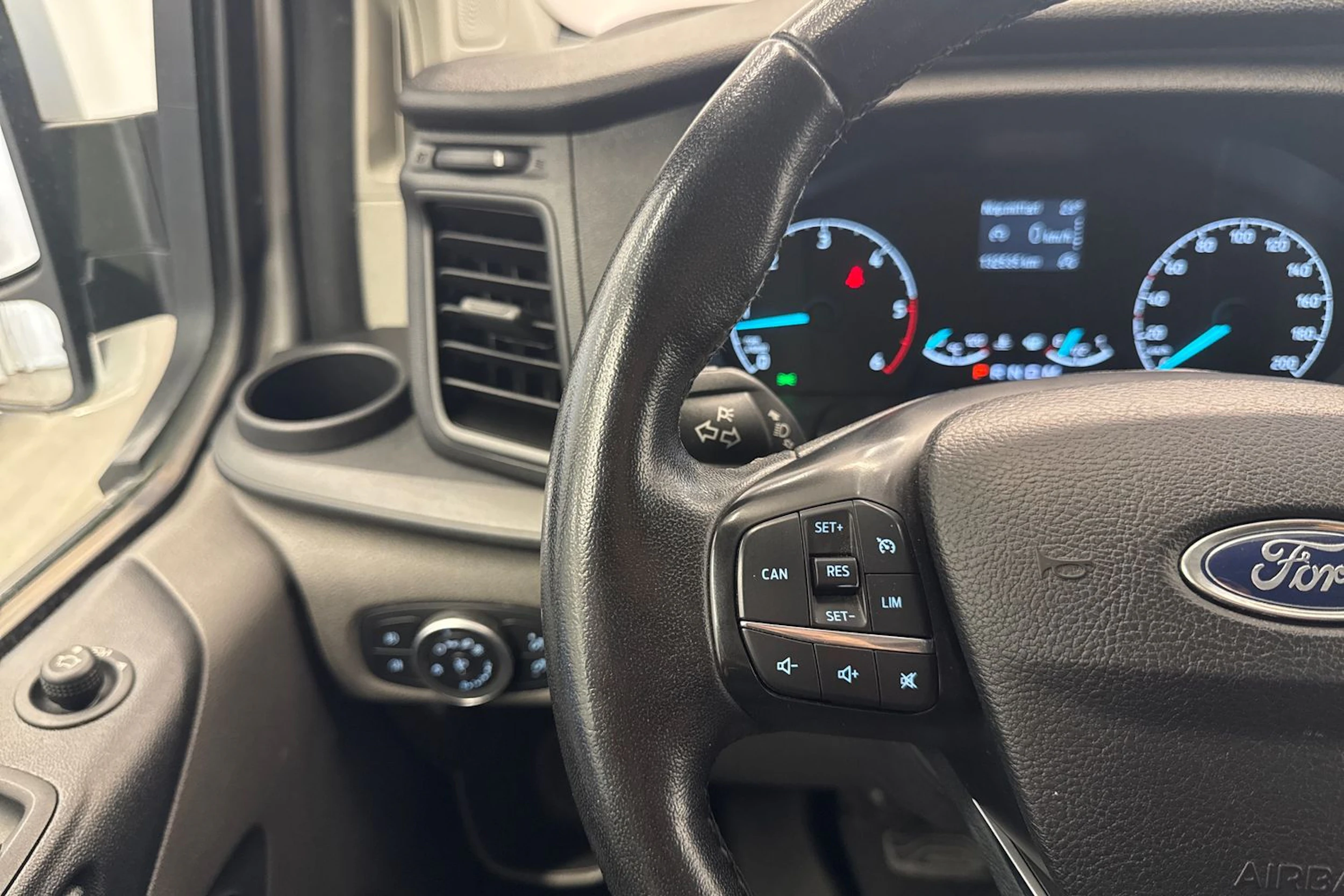 harmaa Ford Transit Custom 2021 kuva 12.
