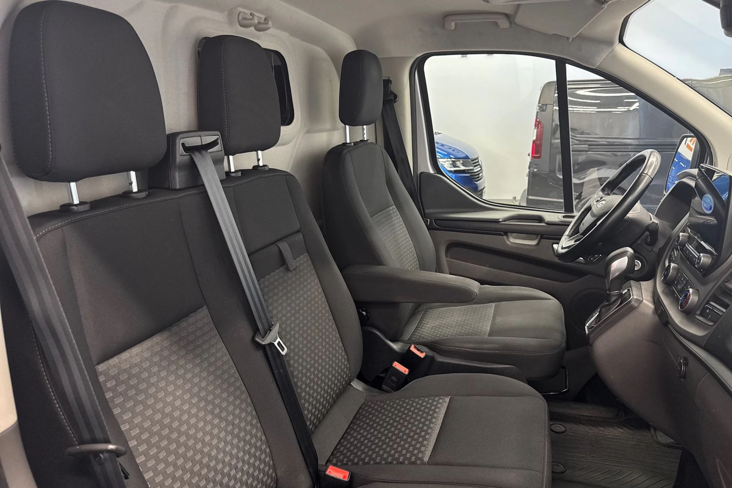 harmaa Ford Transit Custom 2021 kuva 20.