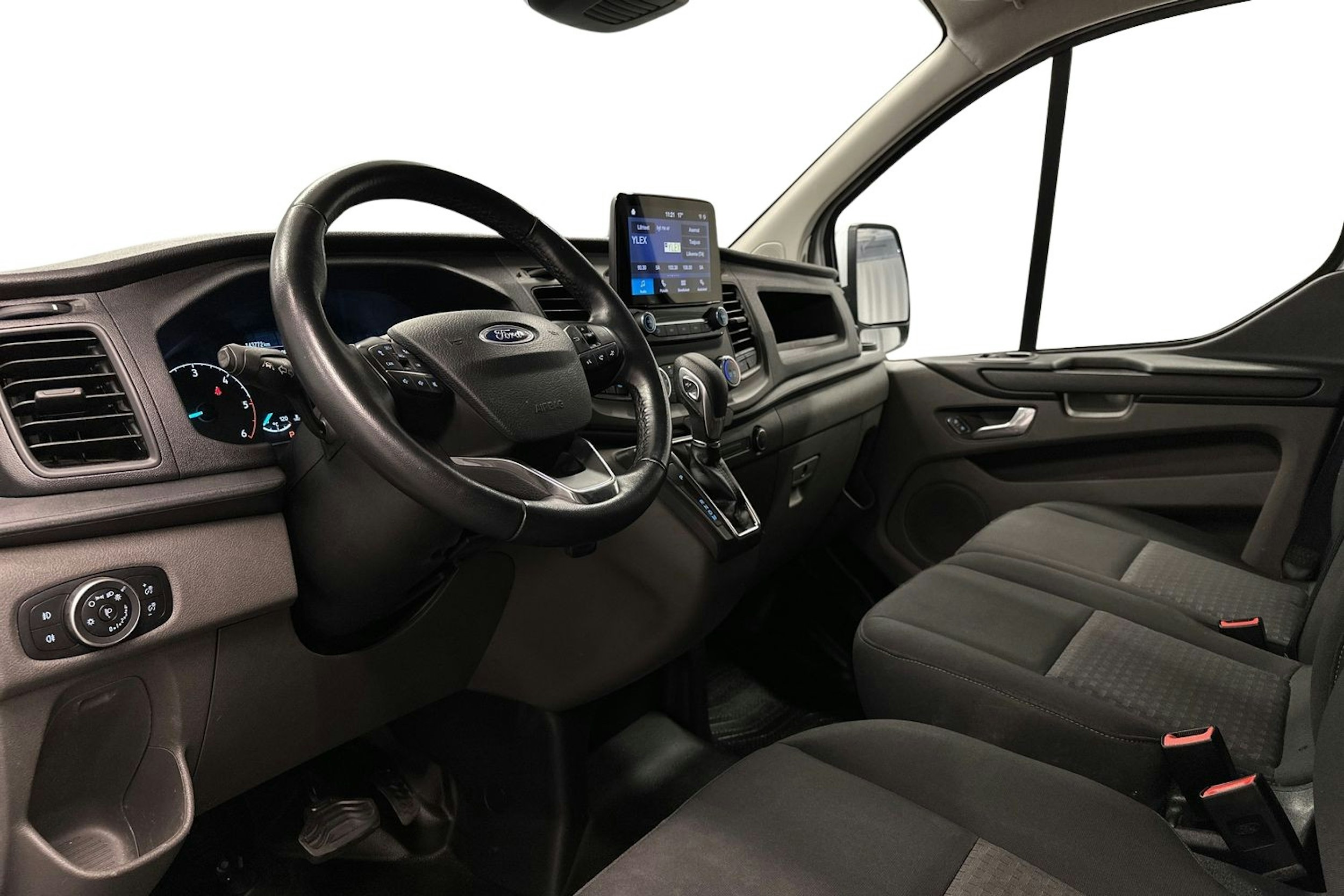 valkoinen Ford Transit Custom 2021 kuva 6.