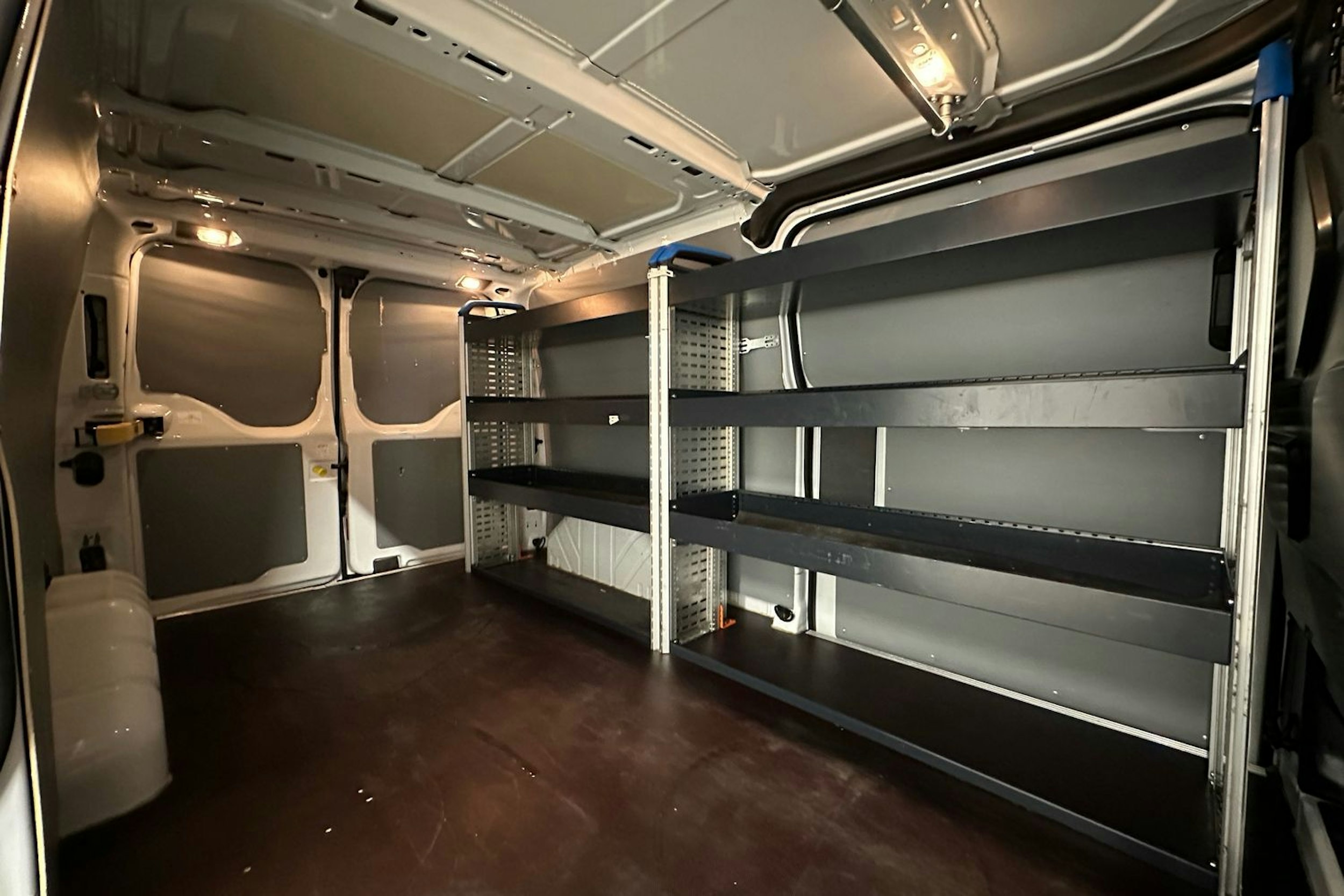 valkoinen Ford Transit Custom 2021 kuva 13.