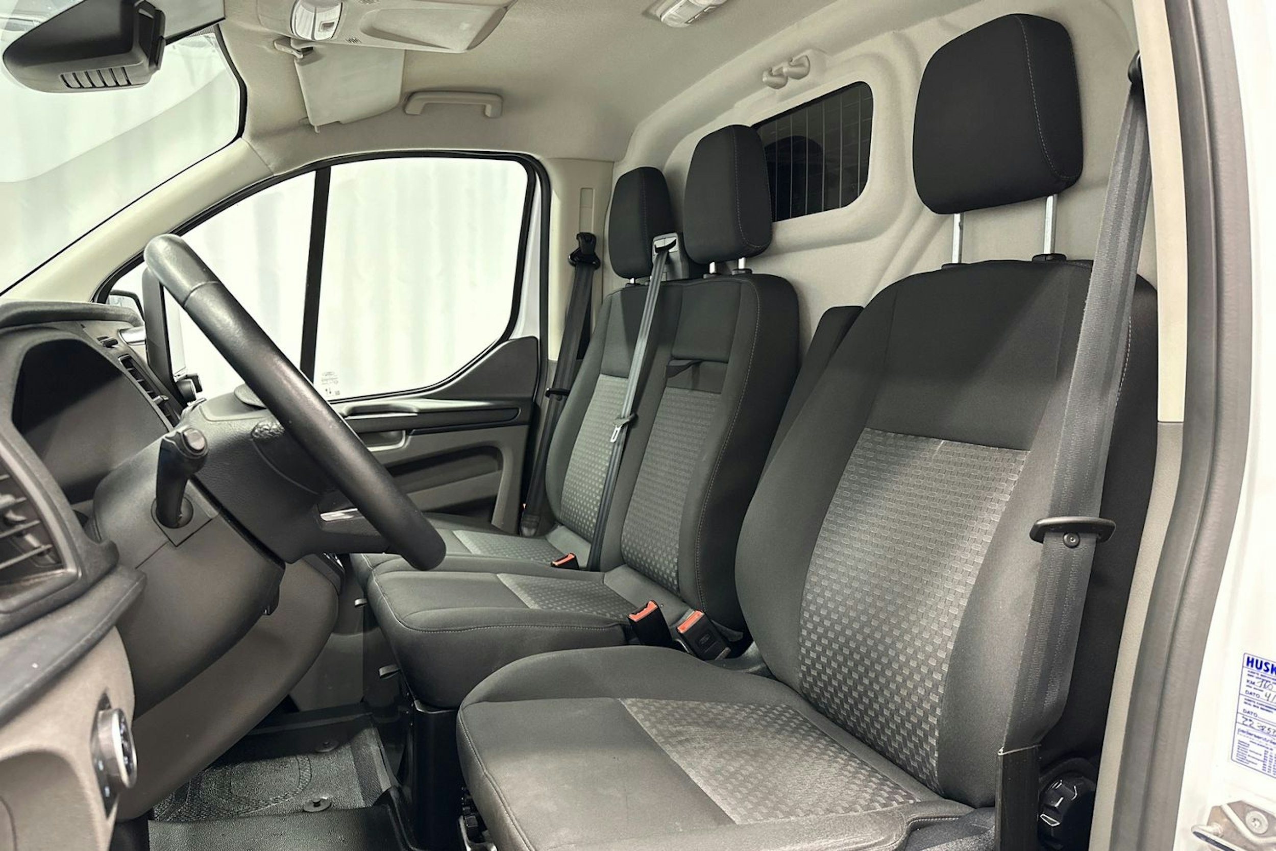 valkoinen Ford Transit Custom 2021 kuva 14.