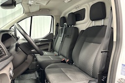 valkoinen Ford Transit Custom 2021 kuva 14.