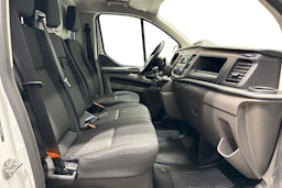 valkoinen Ford Transit Custom 2021 kuva 10.
