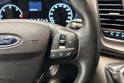valkoinen Ford Transit Custom 2021 kuva 17.