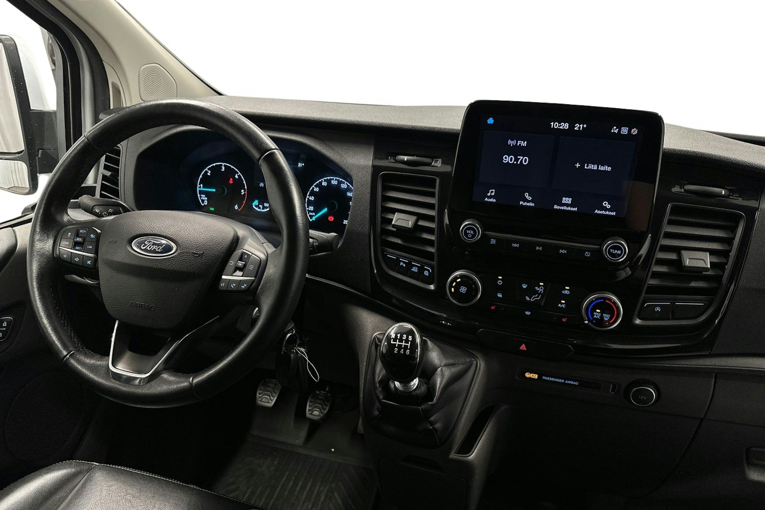 valkoinen Ford Transit Custom 2021 kuva 7.