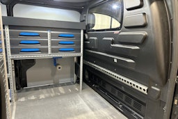 musta Ford Transit Custom 2021 kuva 24.