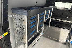 musta Ford Transit Custom 2021 kuva 26.