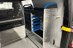 musta Ford Transit Custom 2021 kuva 27.