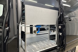 musta Ford Transit Custom 2021 kuva 29.