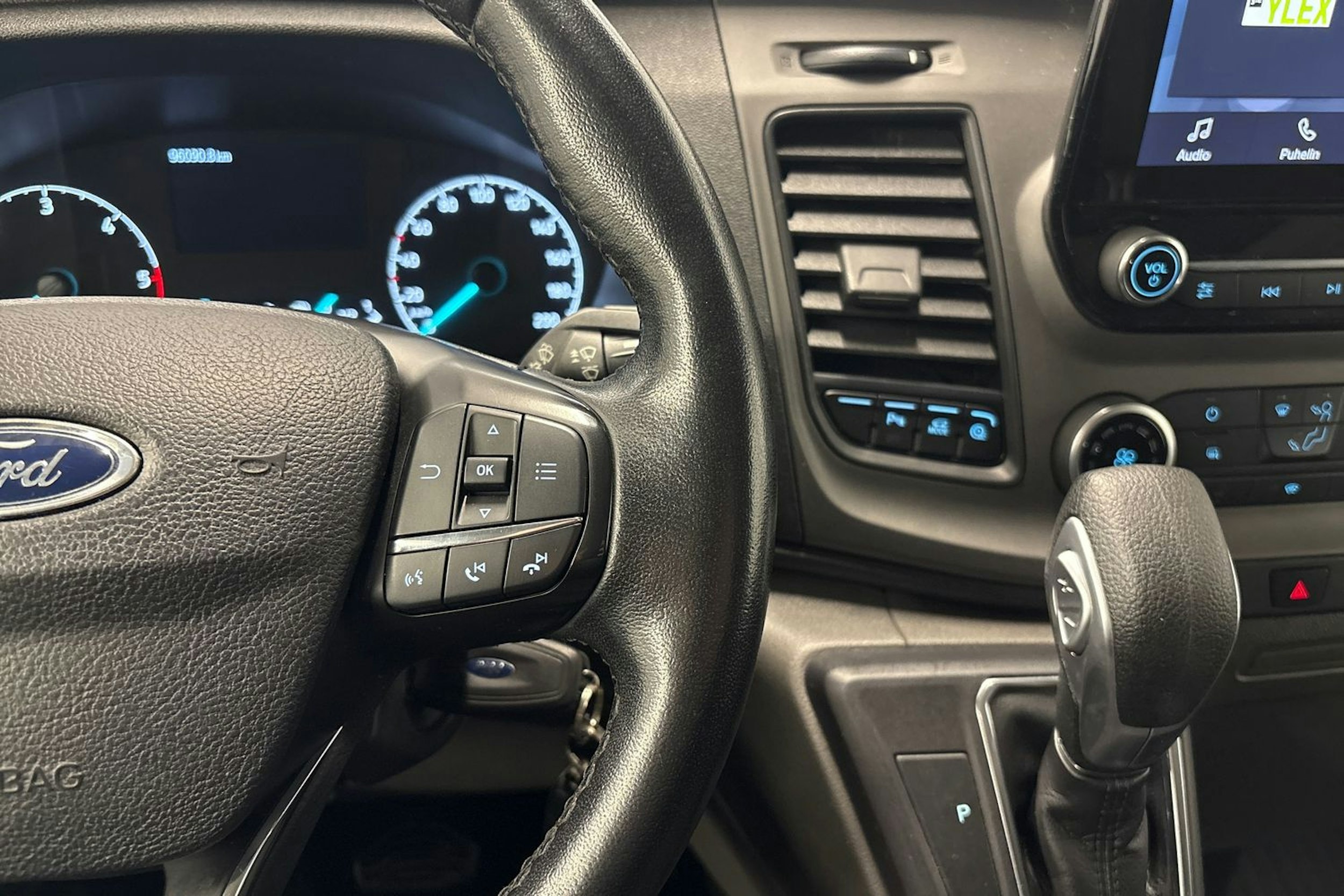 musta Ford Transit Custom 2021 kuva 15.